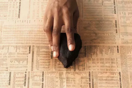 Lerato Shadi, Matsogo, still from video (2013). Courtesy of the artist