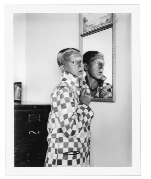 Claude Cahun, Autoritratto davanti allo specchio
