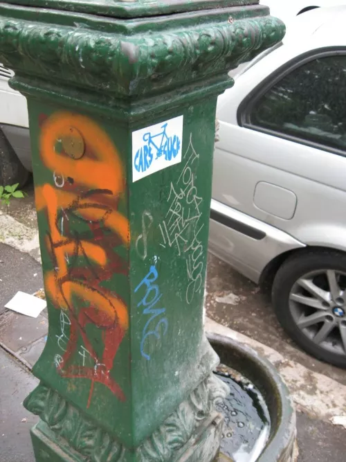 Vedovella di Corso Indipendenza (incrocio Menotti - Mameli). Milano.