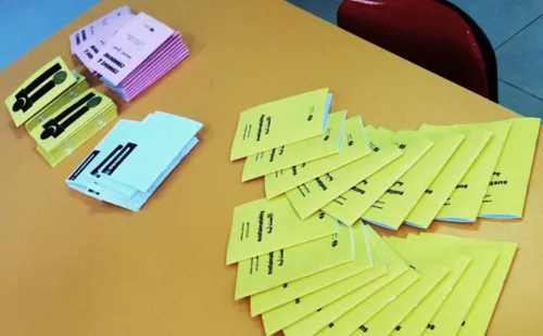 La prima produzione limitata dei Collective Dictionary ha visto un lavoro congiunto degli activators e i partecipanti sulla ridefinizione dei termini Common, Domination, Sustainability e Ownership