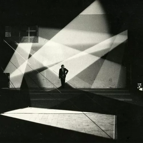 Simone Carella, Luci della città, 1976 spettacolo realizzato per la Rassegna Teatrale di Cosenza