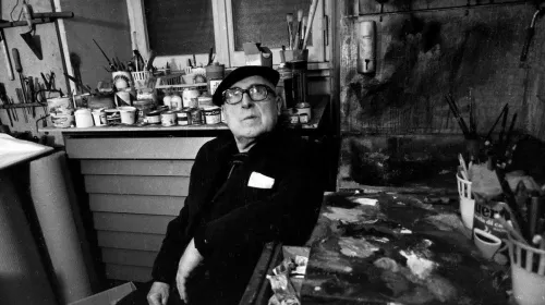 Cesare Zavattini nel suo studio di via Sant’Angela Merici, Roma © 1978